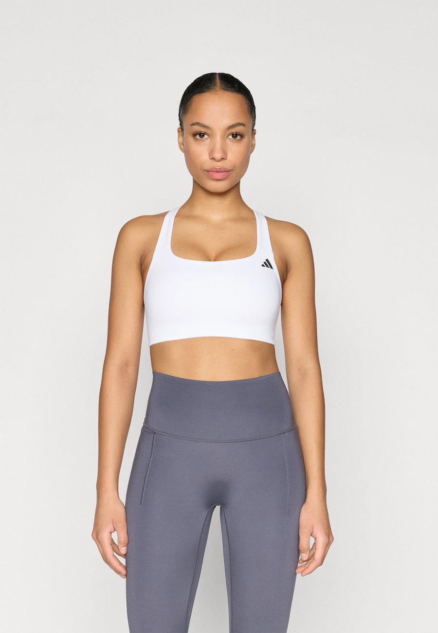 Бюстгальтер Adidas Performance Medium support sports bra, White
Бюстгальтер Adidas Performance Medium support sports bra, White
