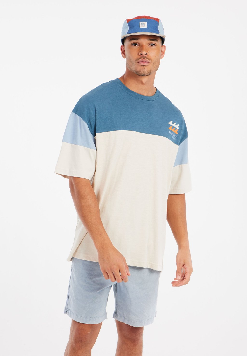 Футболка с принтом DUEL Protest, темно-синий
Футболка с принтом DUEL Protest, темно-синий