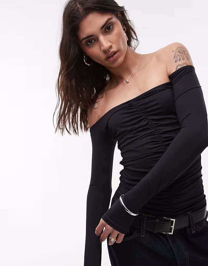 Трикотажный топ Topshop с длинными рукавами и рюшами, черный цвет
Трикотажный топ Topshop с длинными рукавами и рюшами, черный цвет