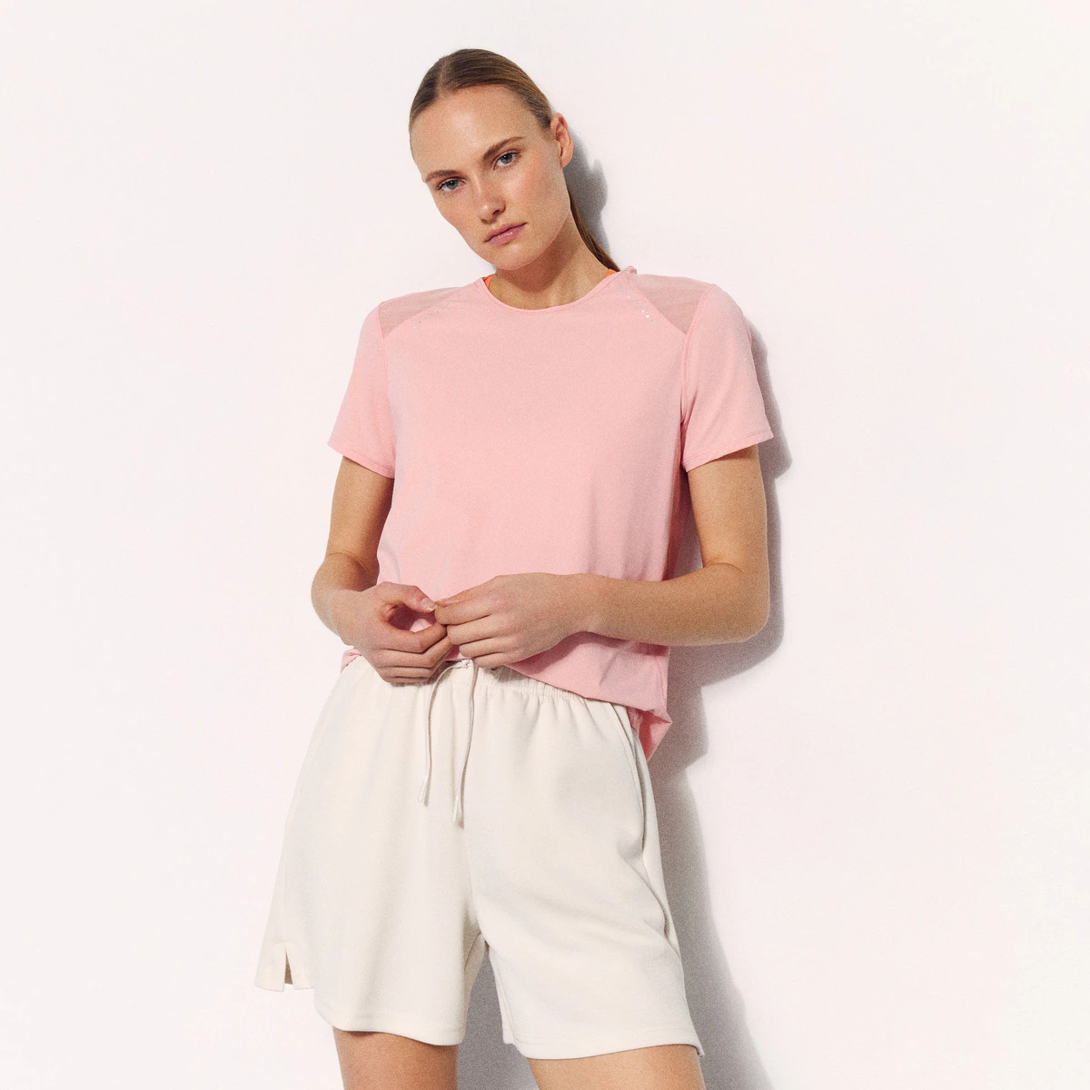 Женская сетчатая тренировочная футболка с коротким рукавом Boomerang, цвет 630 Coral
Женская сетчатая тренировочная футболка с коротким рукавом Boomerang, цвет 630 Coral