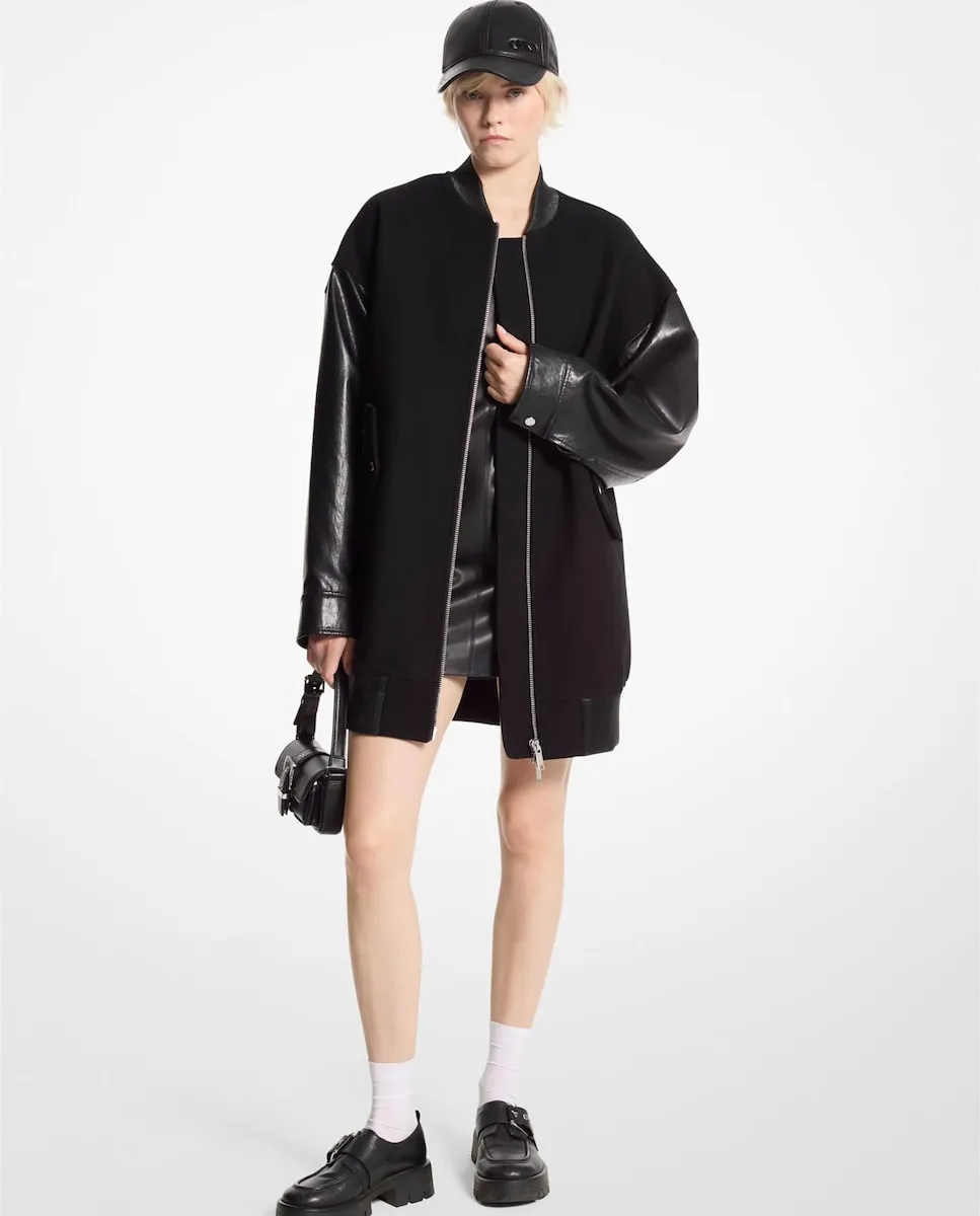 Женская удлиненная кожаная куртка оверсайз в стиле бомбер Michael Michael Kors, черный
Женская удлиненная кожаная куртка оверсайз в стиле бомбер Michael Michael Kors, черный