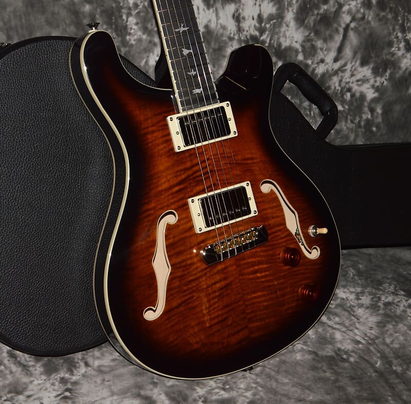 Электрогитара 2022 PRS - SE Hollowbody II - Black Gold Burst 
Электрогитара 2022 PRS - SE Hollowbody II - Black Gold Burst