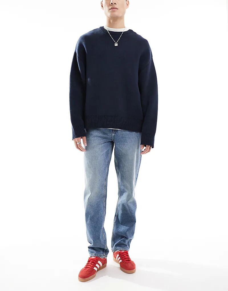 Джинсы прямого кроя в средне-синем цвете ASOS DESIGN 
Джинсы прямого кроя в средне-синем цвете ASOS DESIGN