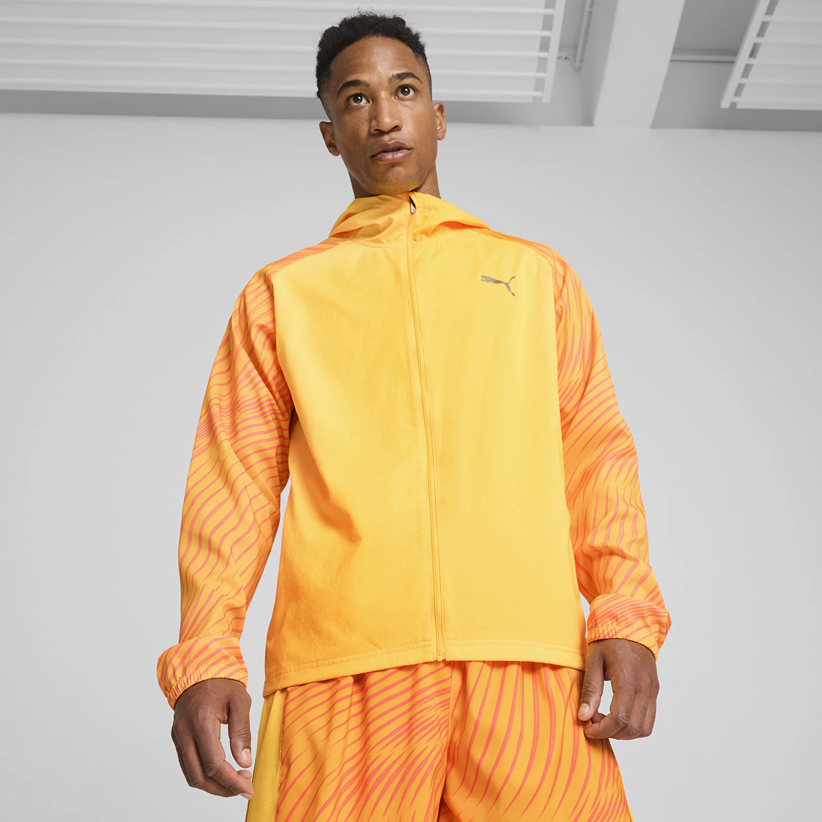 Мужская беговая любимая тканая куртка Aop M Puma, оранжевый
Мужская беговая любимая тканая куртка Aop M Puma, оранжевый