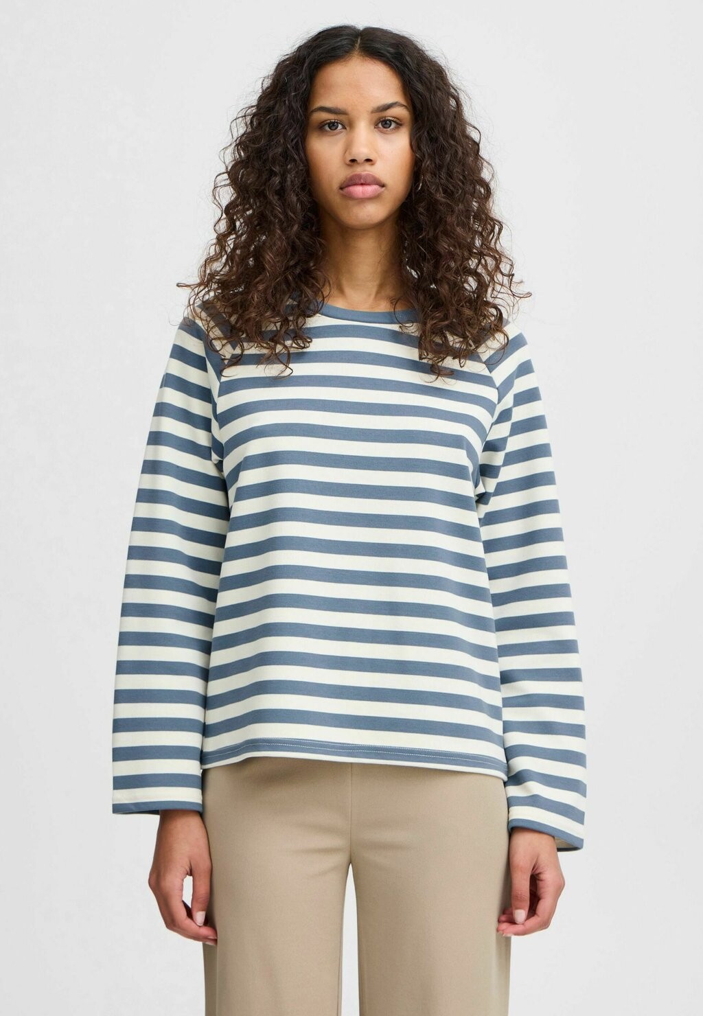 Толстовка ITIRA ICHI, синий
Толстовка ITIRA ICHI, синий