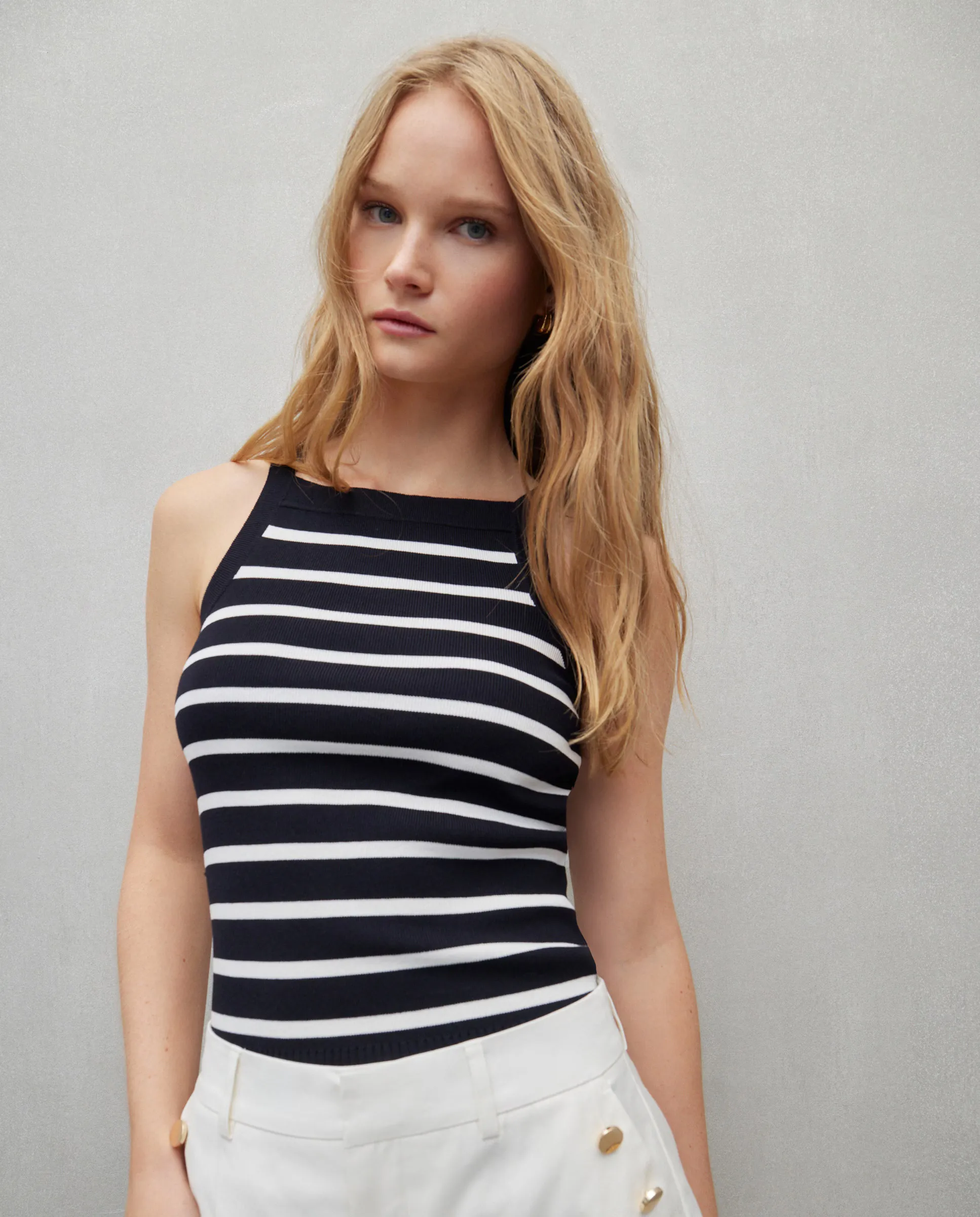 Женский топ из трикотажа с бретелями Easy Wear, белый
Женский топ из трикотажа с бретелями Easy Wear, белый