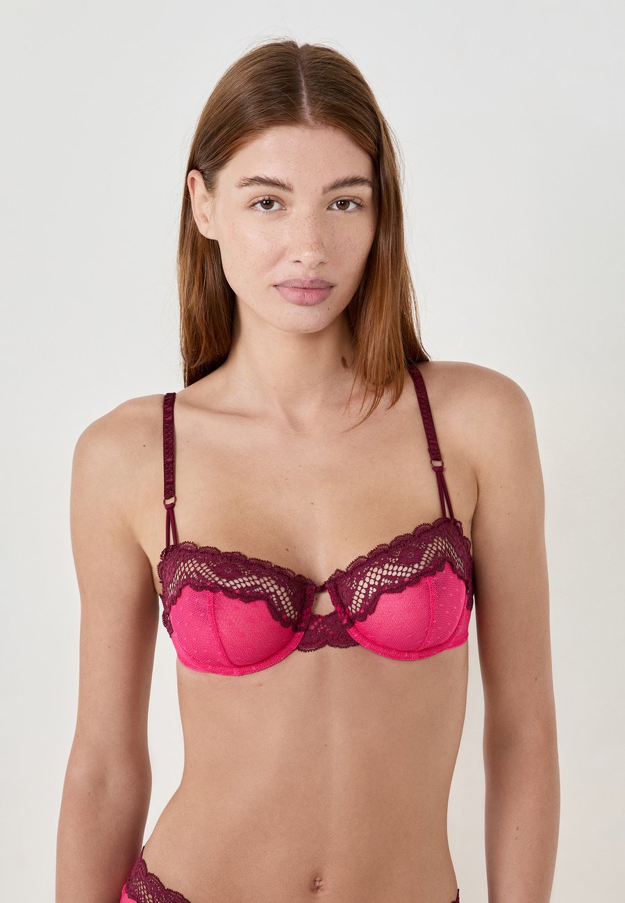 Бюстгальтер Etam ATTITUDE, Pink
Бюстгальтер Etam ATTITUDE, Pink