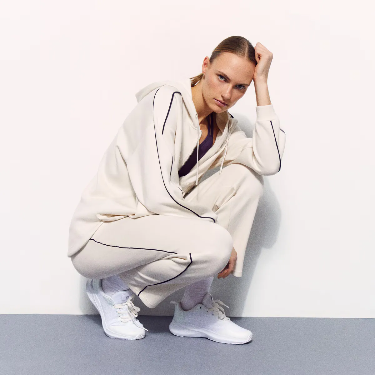 Женская модальная толстовка с капюшоном Boomerang Sportcasual открытая толстовка, цвет 291 Berenjena
Женская модальная толстовка с капюшоном Boomerang Sportcasual открытая толстовка, цвет 291 Berenjena
