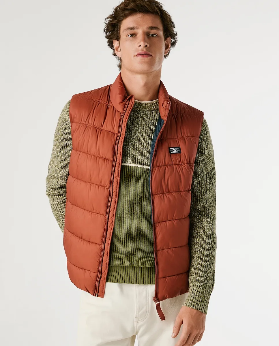 Мужской утепленный жилет с застежкой-молнией Pepe Jeans, терракотовый
Мужской утепленный жилет с застежкой-молнией Pepe Jeans, терракотовый