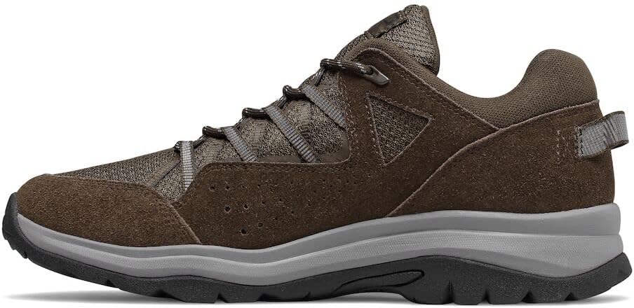 Мужская обувь для ходьбы New Balance 669 V2, коричневый
Мужская обувь для ходьбы New Balance 669 V2, коричневый