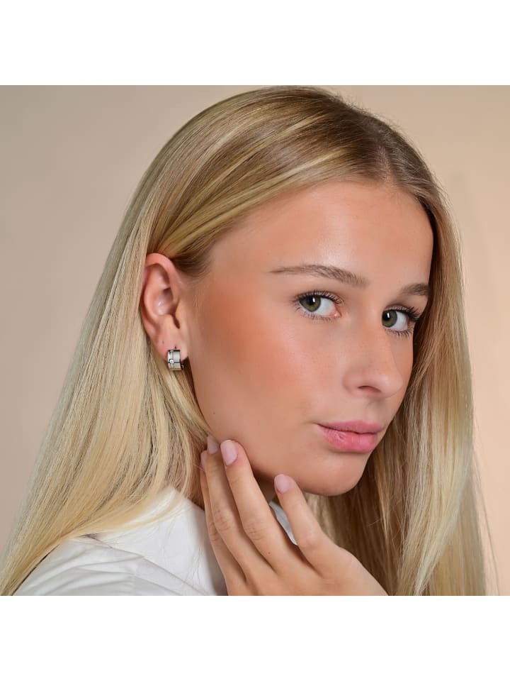 Adeliás Женские серьги - серьги-кольца на шарнирах из нержавеющей стали со стразами серебристого цвета
Adeliás Женские серьги - серьги-кольца на шарнирах из нержавеющей стали со стразами серебристого цвета