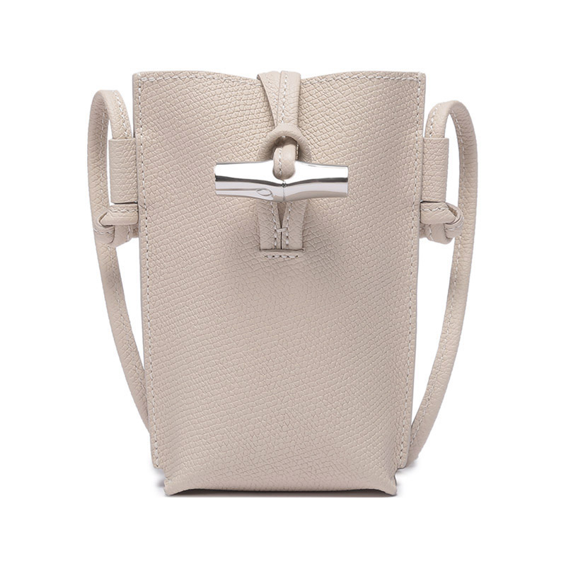 LONGCHAMP Кожаный чехол для телефона Roseau
LONGCHAMP Кожаный чехол для телефона Roseau