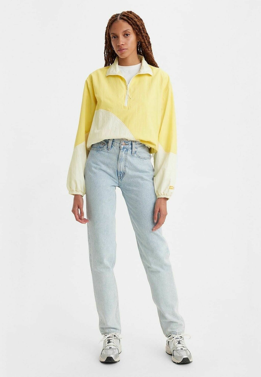 Джинсы зауженного кроя Levi's
Джинсы зауженного кроя Levi's