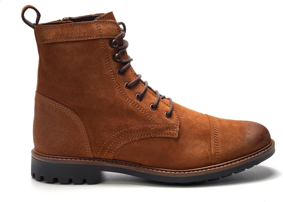 Мужские замшевые ботинки на шнуровке A. Veer Wilder, Верх из премиальной телячьей кожи с мягкой стелькой и прочной резиновой подошвой, Стильные и ботинки средней высоты, Cognac Suede
Мужские замшевые ботинки на шнуровке A. Veer Wilder, Верх из премиальной телячьей кожи с мягкой стелькой и прочной резиновой подошвой, Стильные и ботинки средней высоты, Cognac Suede