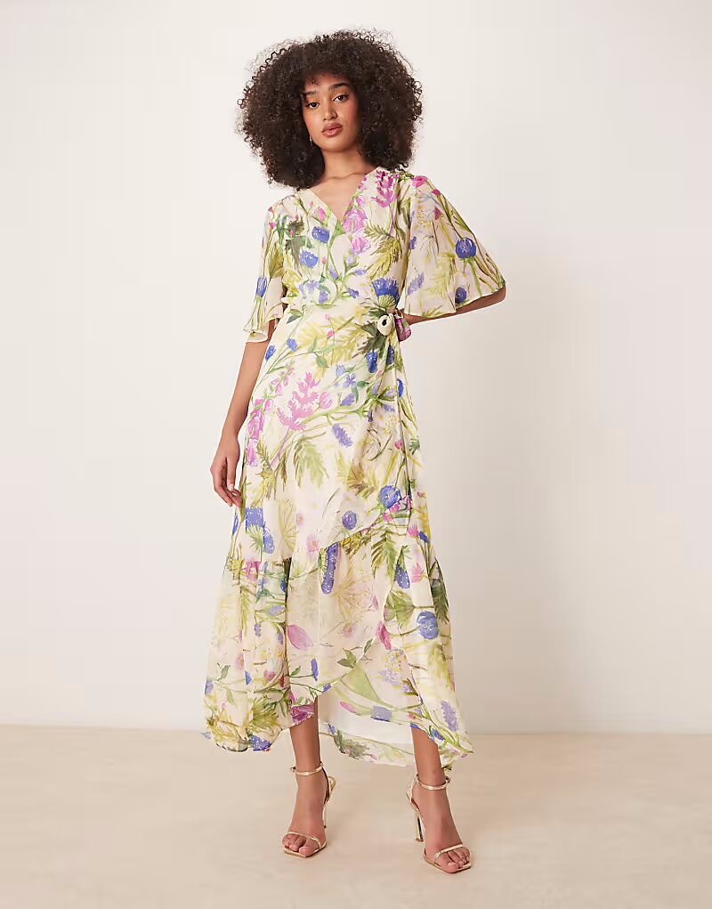 Платье-макси Hope & Ivy с рукавами-оборками и поясом на талии, с белым принтом
Платье-макси Hope & Ivy с рукавами-оборками и поясом на талии, с белым принтом