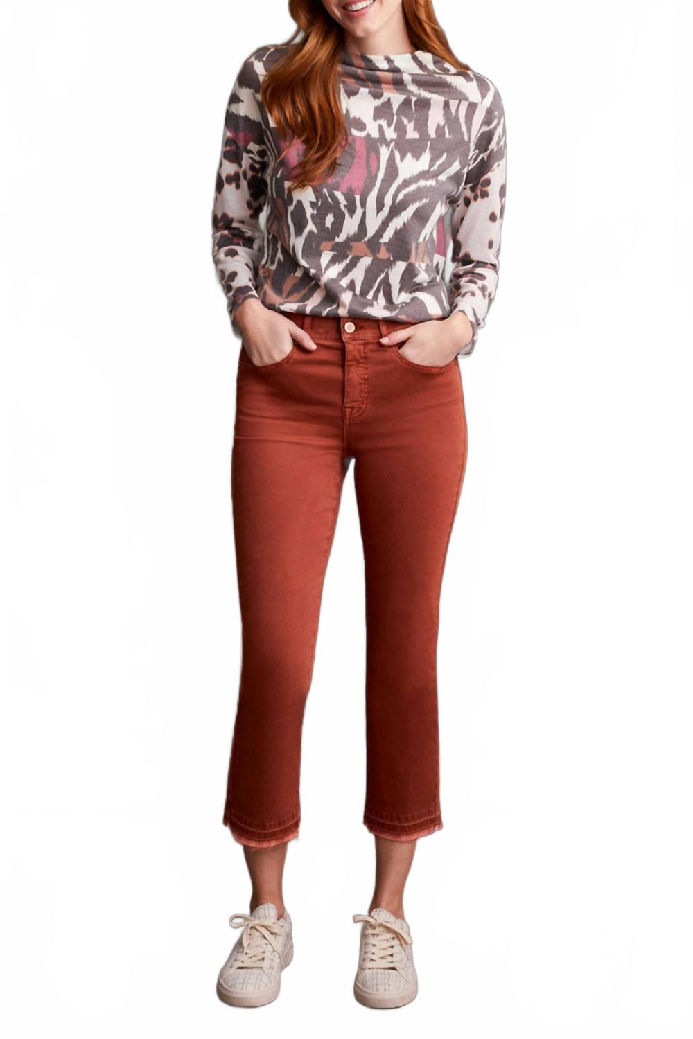 Укороченные брюки Sophia Curvy Micro Flare цвета марсала Rust Tribal, Marsala Rust
Укороченные брюки Sophia Curvy Micro Flare цвета марсала Rust Tribal, Marsala Rust