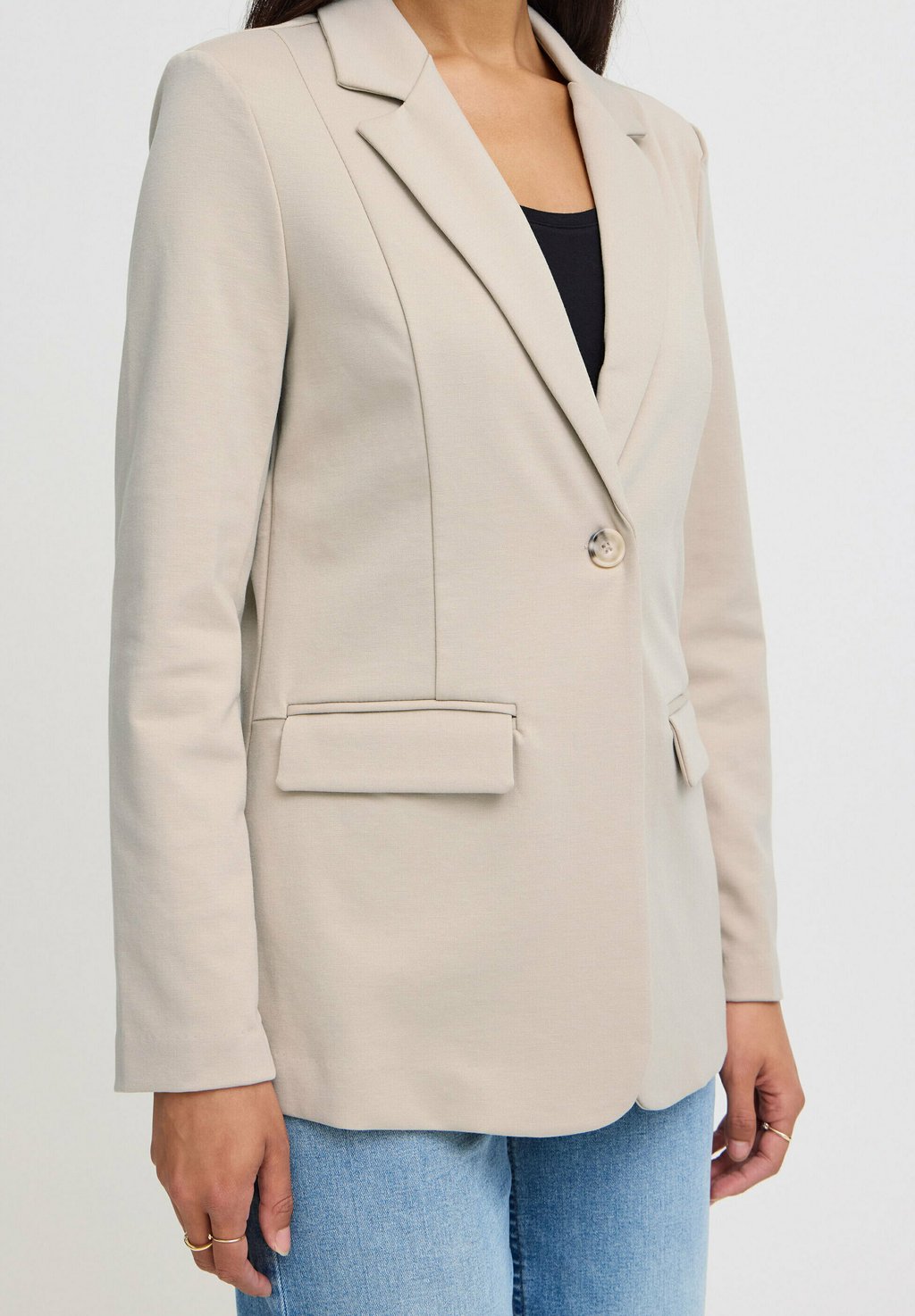 Блейзер ICHI, бежевый
Блейзер ICHI, бежевый