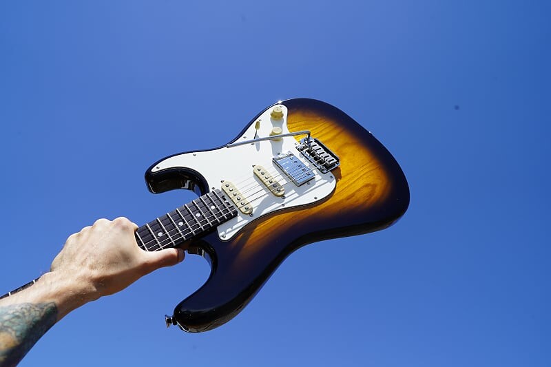 Электрогитара Schecter DIAMOND SERIES PROTOTYPE - Traditional 6-String w/ Case
Электрогитара Schecter DIAMOND SERIES PROTOTYPE - Traditional 6-String w/ Case