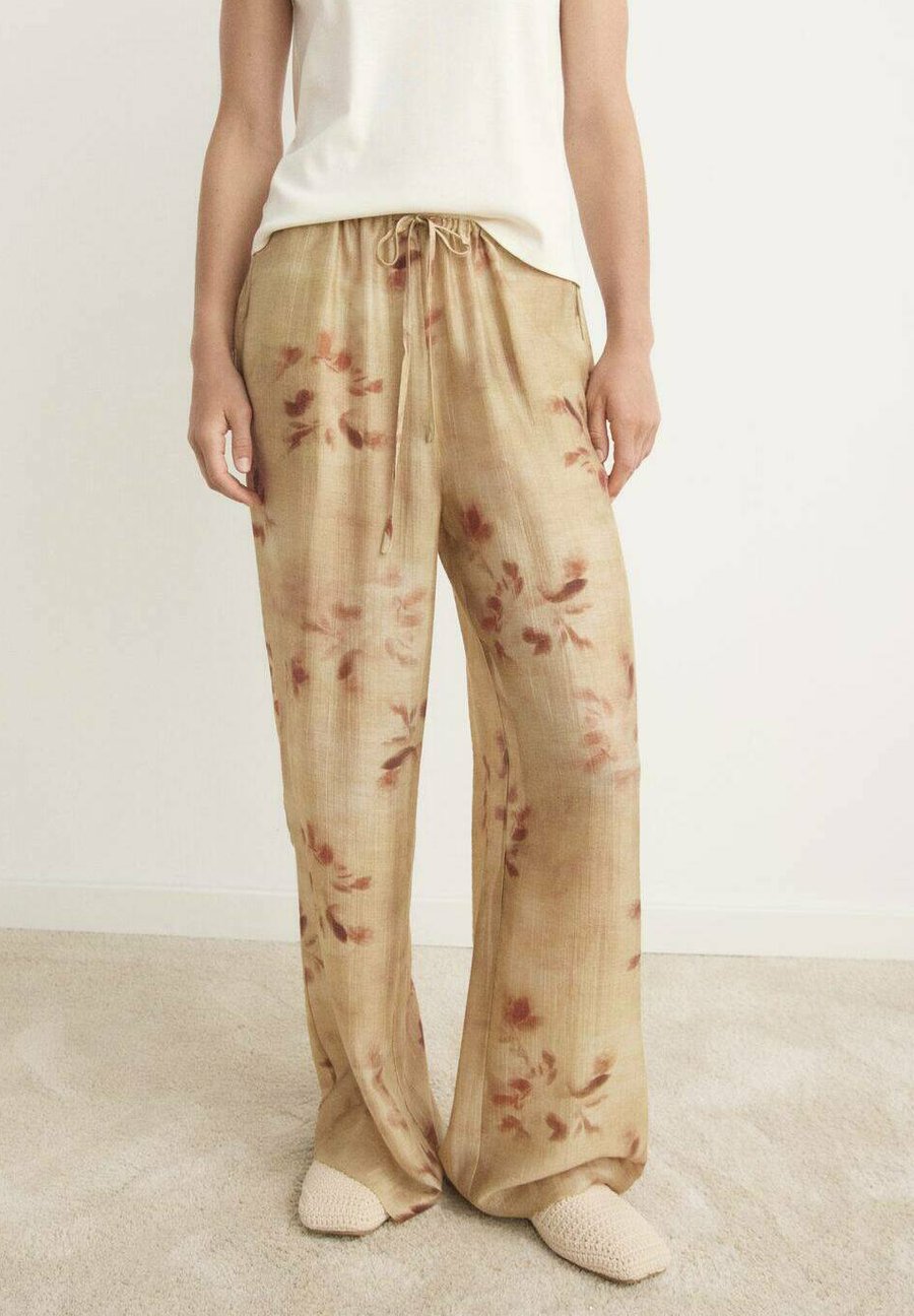 Брюки Mango LEAF, Sand
Брюки Mango LEAF, Sand