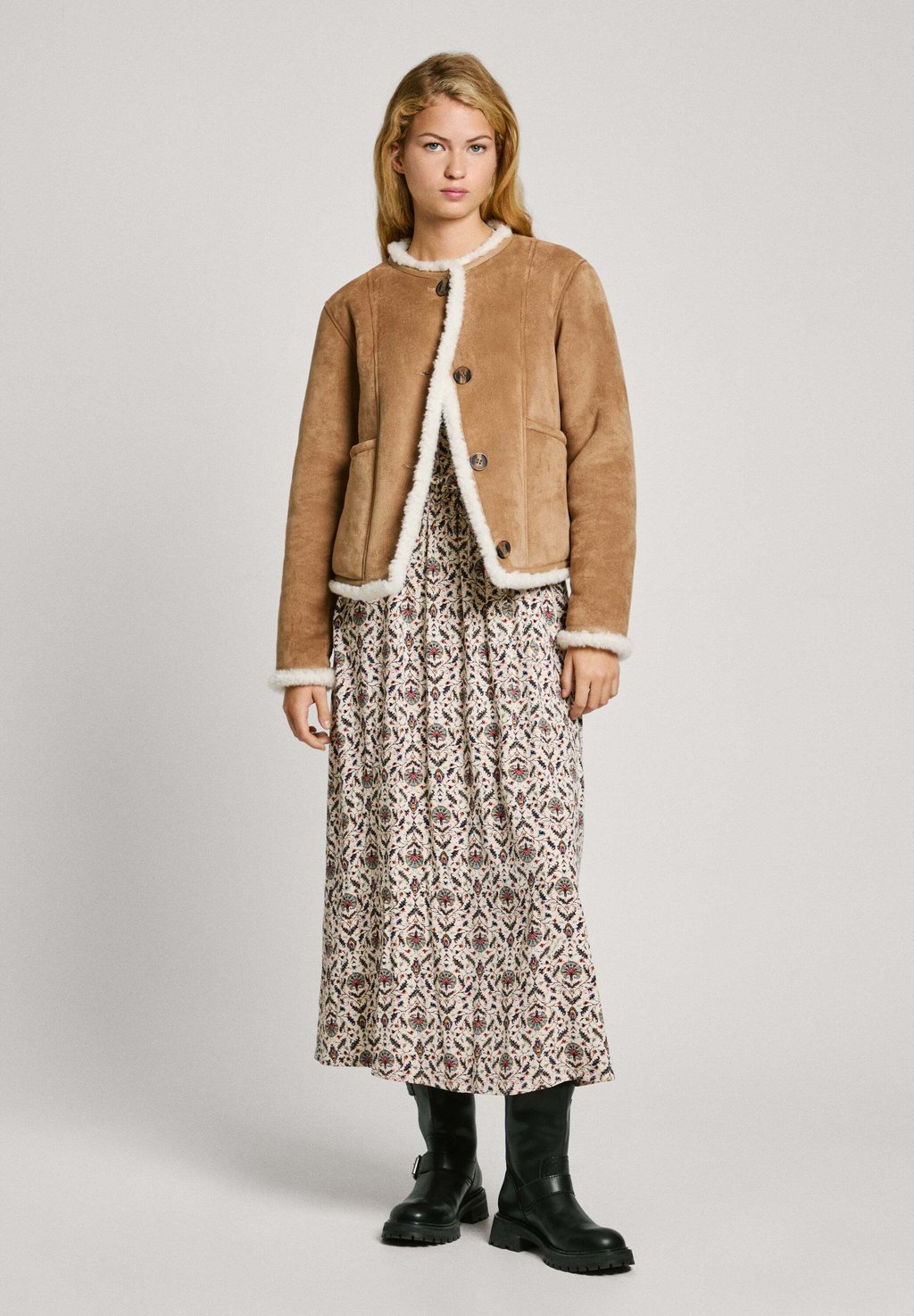 Зимняя куртка CAYLIN Pepe Jeans, коричневый
Зимняя куртка CAYLIN Pepe Jeans, коричневый