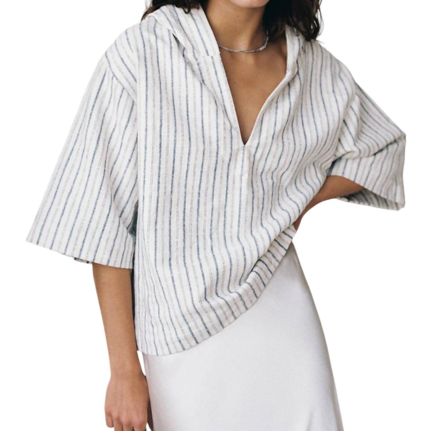 Andrix Полосатый Пончо с капюшоном в Оушенсайд MASSCOB, цвет oceanside
Andrix Полосатый Пончо с капюшоном в Оушенсайд MASSCOB, цвет oceanside