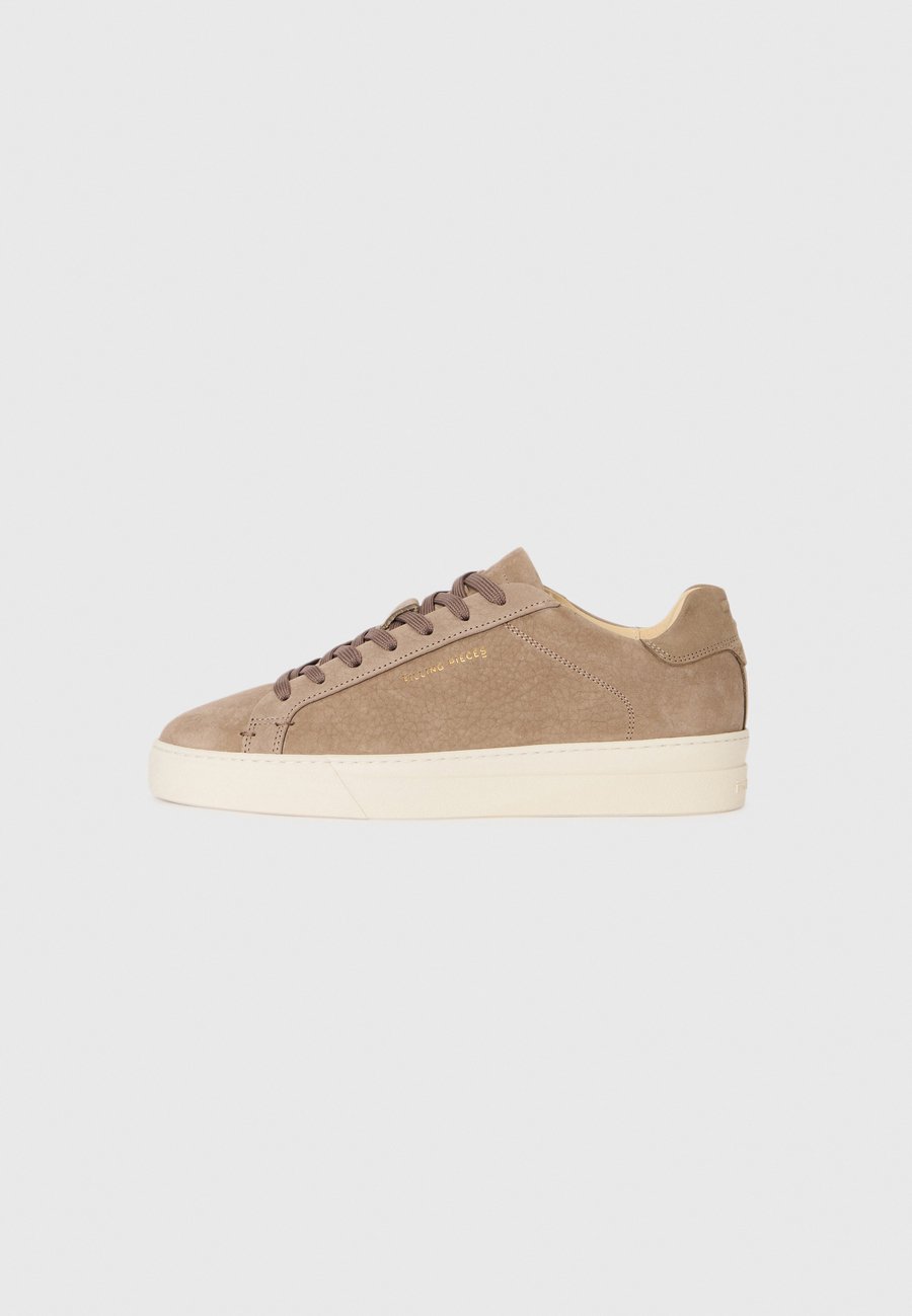 Кроссовки Filling Pieces TIEBREAK, Rock/Light Brown
Кроссовки Filling Pieces TIEBREAK, Rock/Light Brown