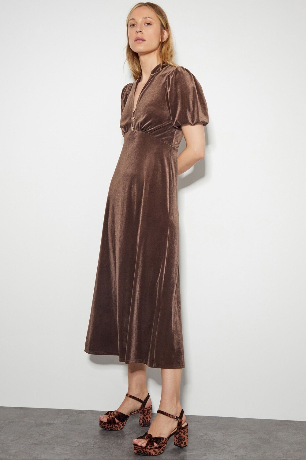 Платье бантик Вероник Monsoon, коричневый
Платье бантик Вероник Monsoon, коричневый