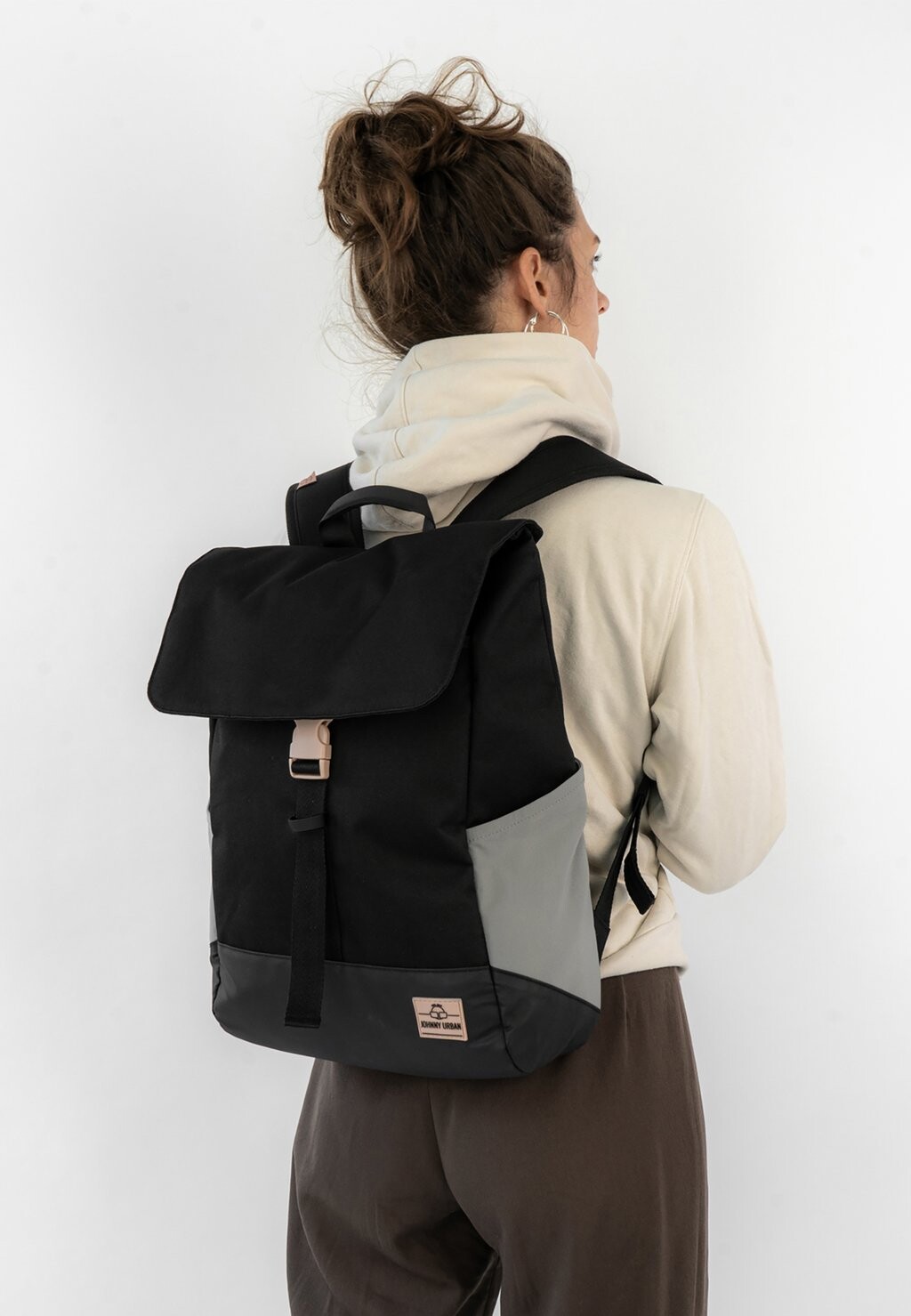 Рюкзак Mika Johnny Urban, цвет schwarz rosa
Рюкзак Mika Johnny Urban, цвет schwarz rosa