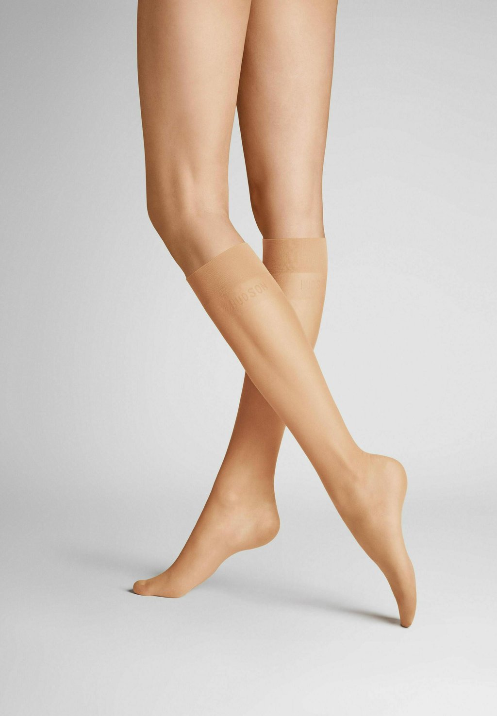 Гольфы SOFT MATT Hudson, бежевый
Гольфы SOFT MATT Hudson, бежевый