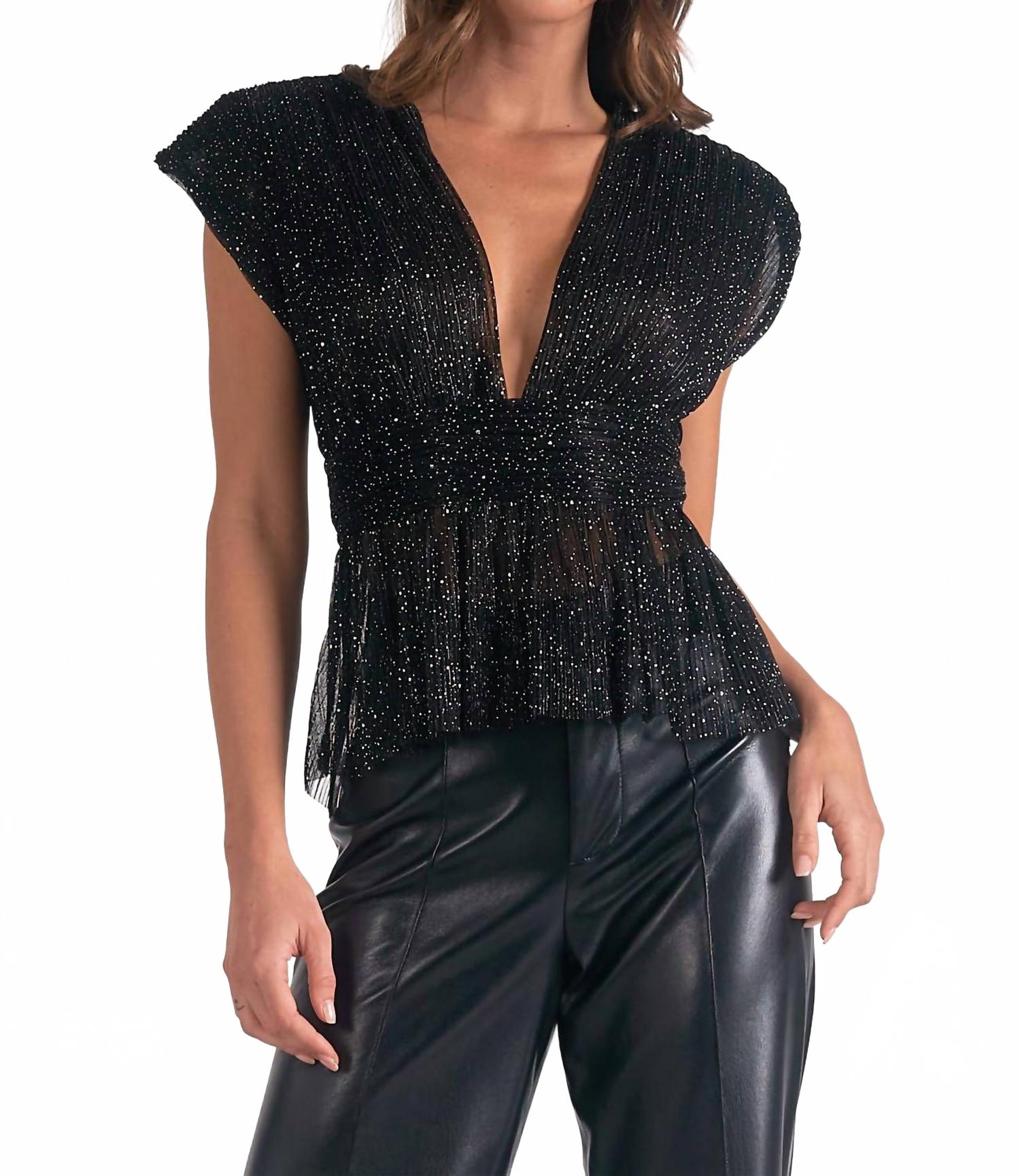 Кира Топ с пеплумом в черном цвете ELAN
Кира Топ с пеплумом в черном цвете ELAN