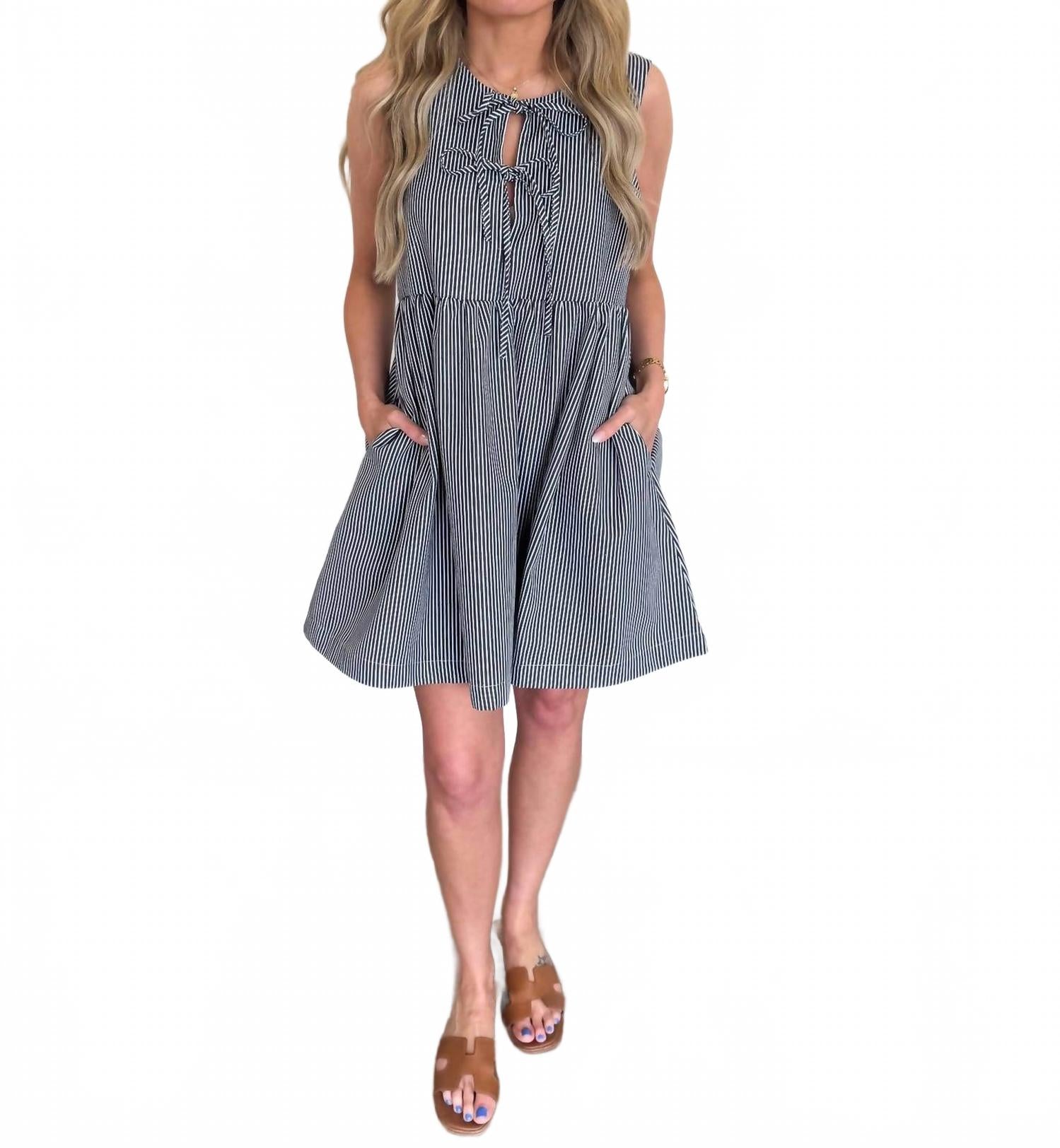 Таунс Мини Страйп Боунот мини-платье в синюю полоску Buttermelon 
Таунс Мини Страйп Боунот мини-платье в синюю полоску Buttermelon