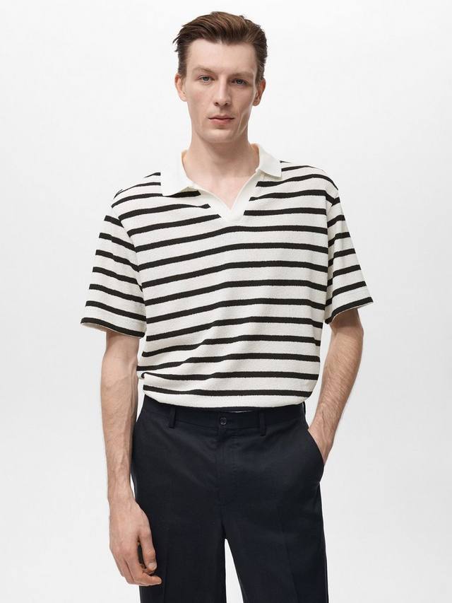 Хлопковая поло Saturno с полосками и открытым воротником Regular Fit Mango, Natural White/Black
Хлопковая поло Saturno с полосками и открытым воротником Regular Fit Mango, Natural White/Black