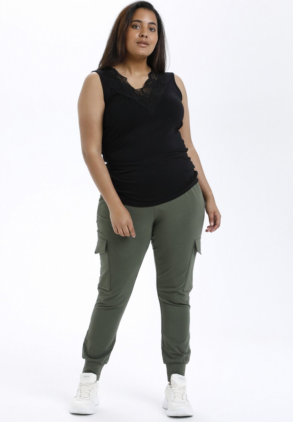 Топ Kaffe Curve, цвет black deep
Топ Kaffe Curve, цвет black deep