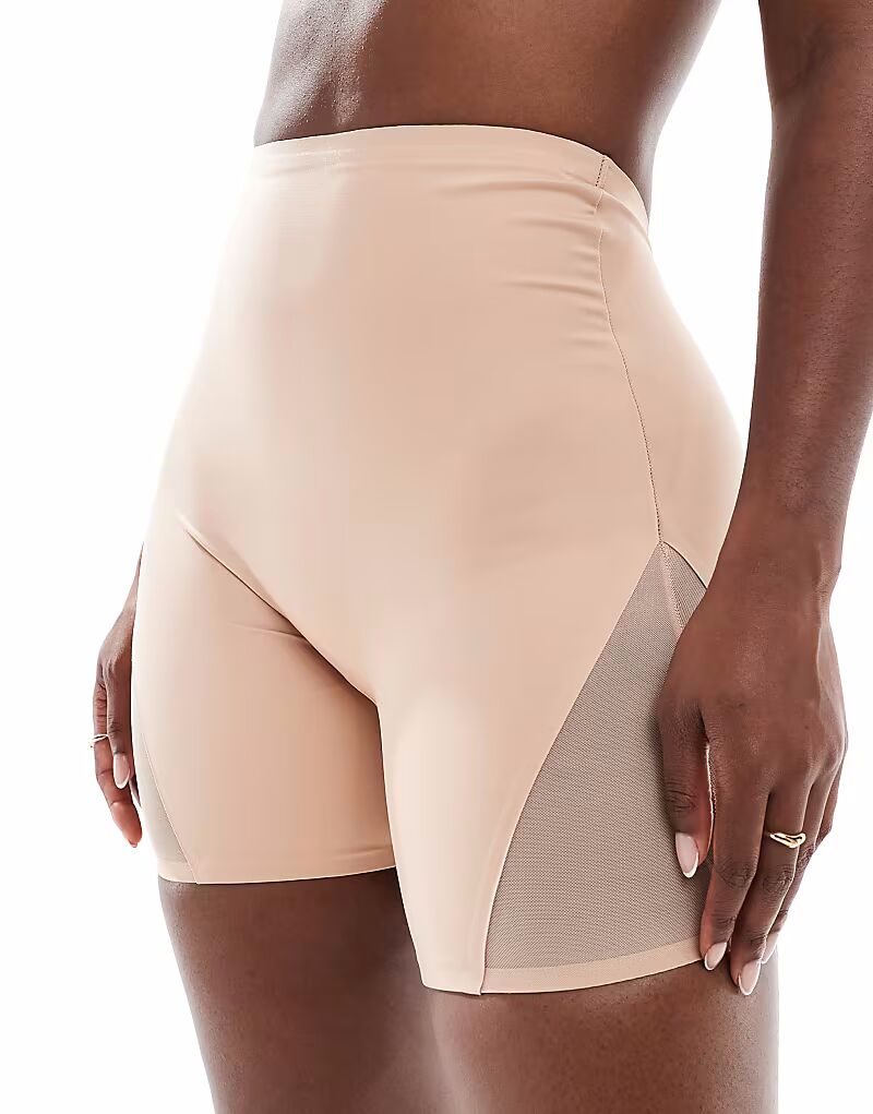 ASOS DESIGN Contouring шорты средней посадки с глубоким вырезом на спине и сеткой бежевого цвета
ASOS DESIGN Contouring шорты средней посадки с глубоким вырезом на спине и сеткой бежевого цвета