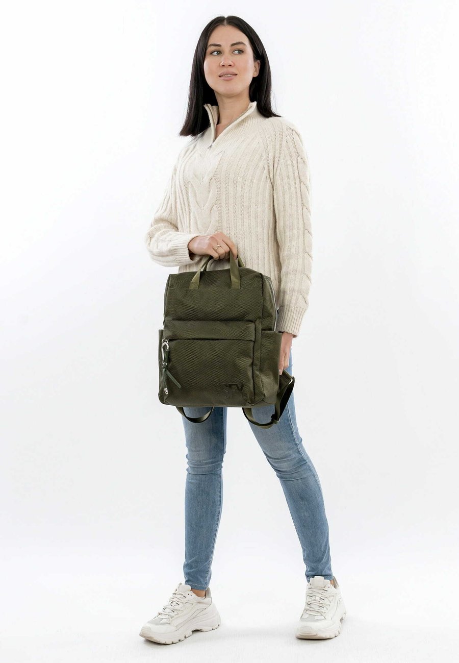 Рюкзак SURI FREY MARRY, Forest/Dark Green
Рюкзак SURI FREY MARRY, Forest/Dark Green