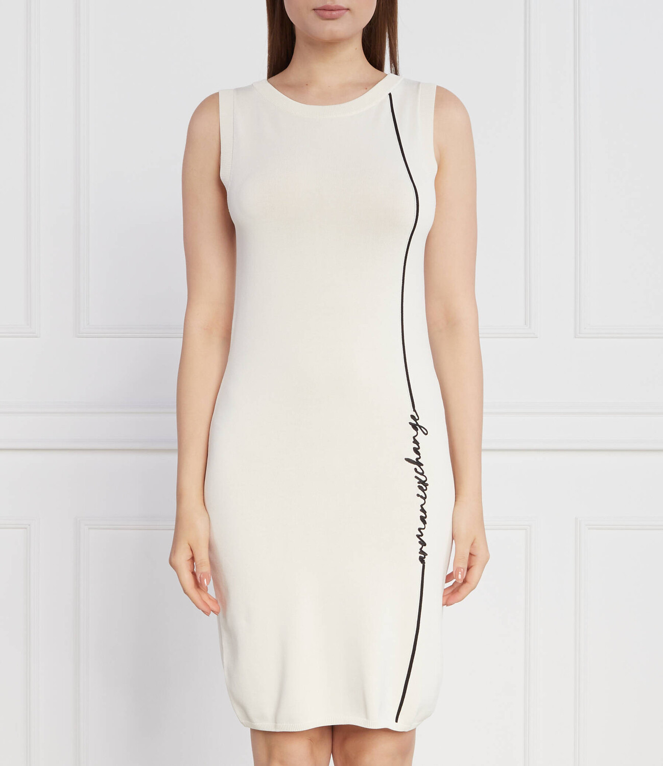 Платье Armani Exchange, кремовый
Платье Armani Exchange, кремовый