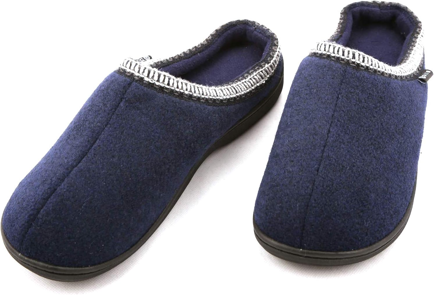 Мужские тапочки с эффектом памяти, комфортные, с подкладкой из полярного флиса, серые/темно-синие, с противоскользящей подошвой, для дома и улицы Diig
Мужские тапочки с эффектом памяти, комфортные, с подкладкой из полярного флиса, серые/темно-синие, с противоскользящей подошвой, для дома и улицы Diig