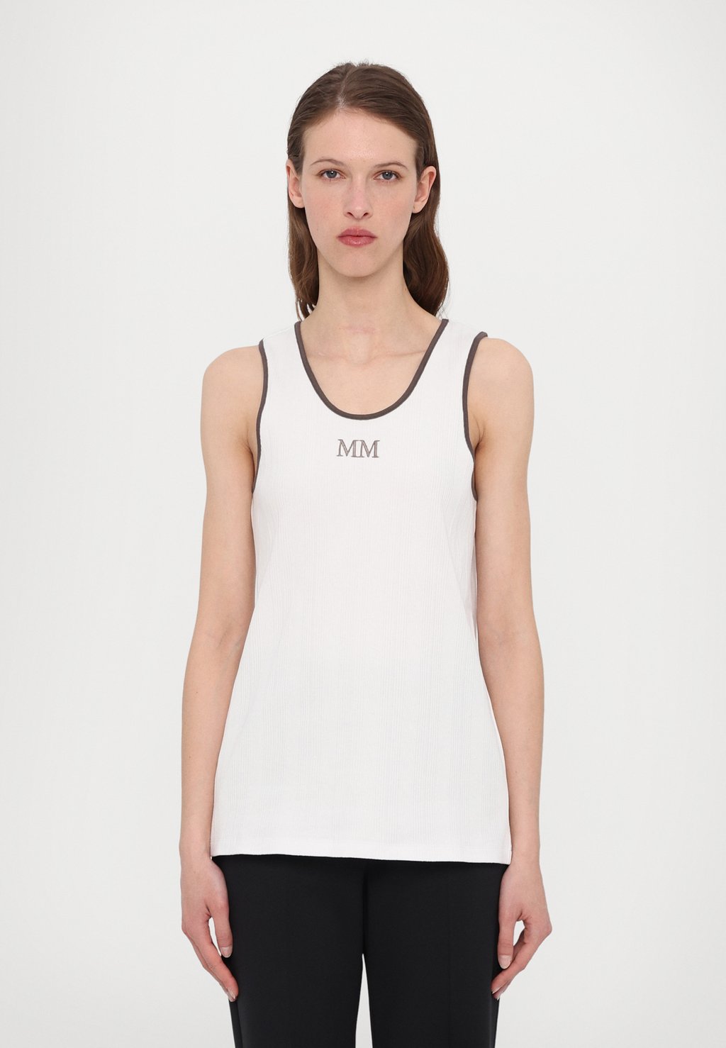 Топ SAX MM, кремовый
Топ SAX MM, кремовый