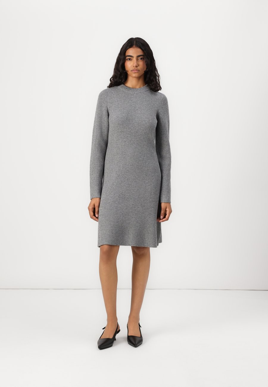 Платье Object OBJVIOLA, Medium Grey Melange/Mottled Grey
Платье Object OBJVIOLA, Medium Grey Melange/Mottled Grey