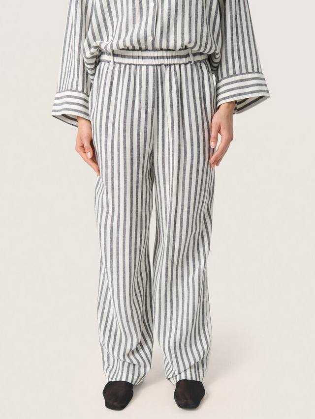 Роскошные льняные брюки в полоску жизель Soaked In Luxury, цвет Meteorite
Роскошные льняные брюки в полоску жизель Soaked In Luxury, цвет Meteorite