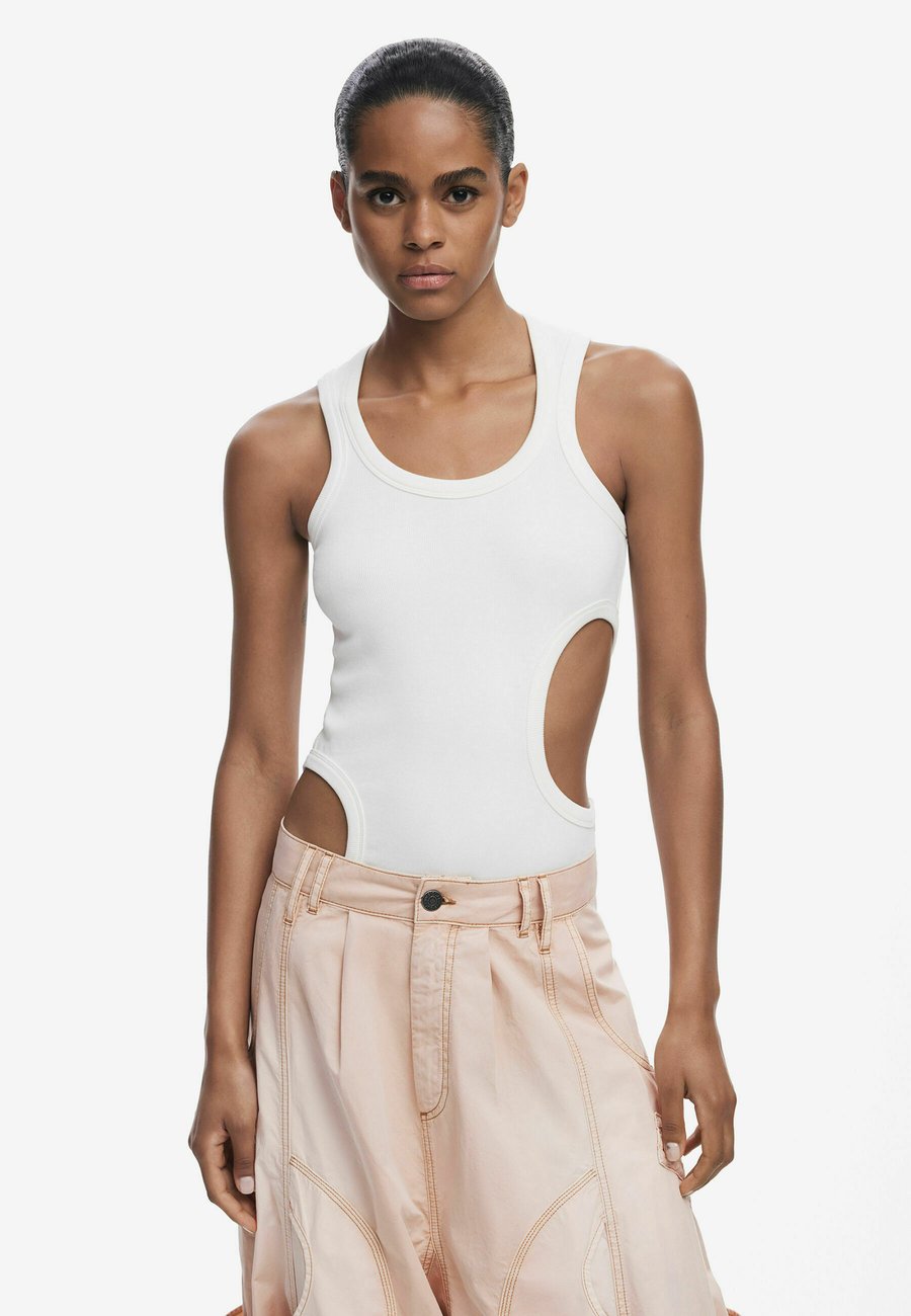 Топ Desigual CUT-OUT SLEEVELESS , White
Топ Desigual CUT-OUT SLEEVELESS , White