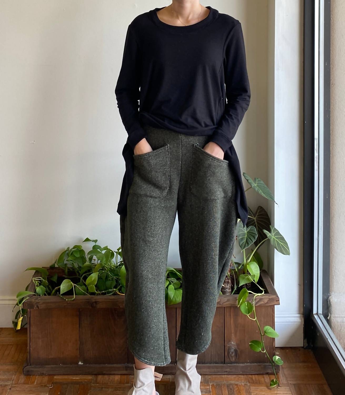 "Glenna" - стильные спортивные штаны в лесном оттенке KQ, Forest
"Glenna" - стильные спортивные штаны в лесном оттенке KQ, Forest