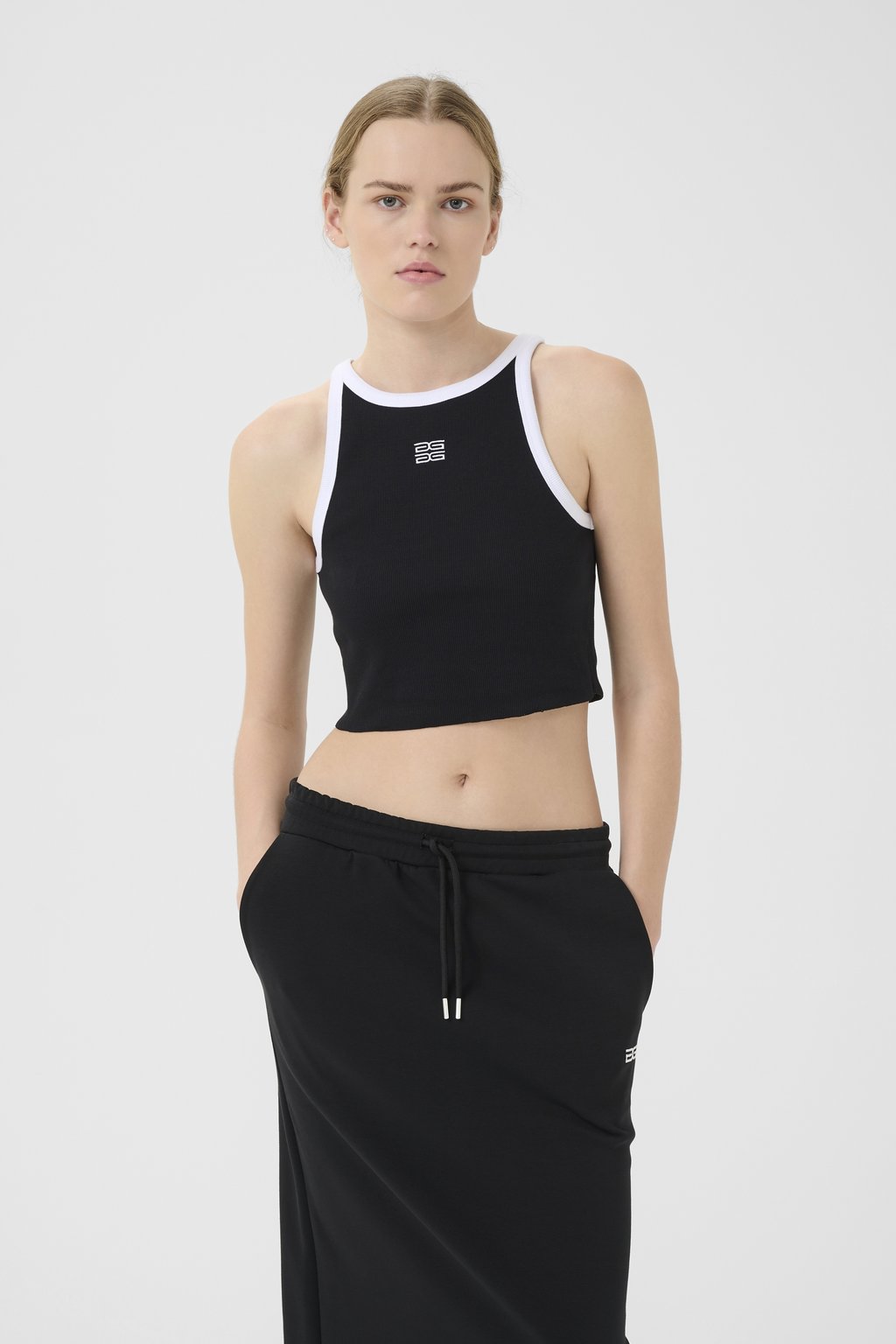 Топ DREW CONTRAST LOGO Gestuz, черный
Топ DREW CONTRAST LOGO Gestuz, черный