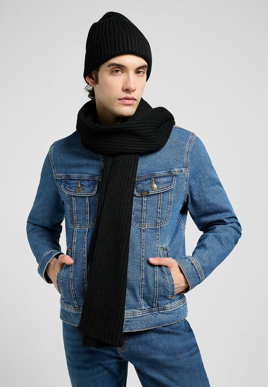 Шапка Lee SET, Black
Шапка Lee SET, Black