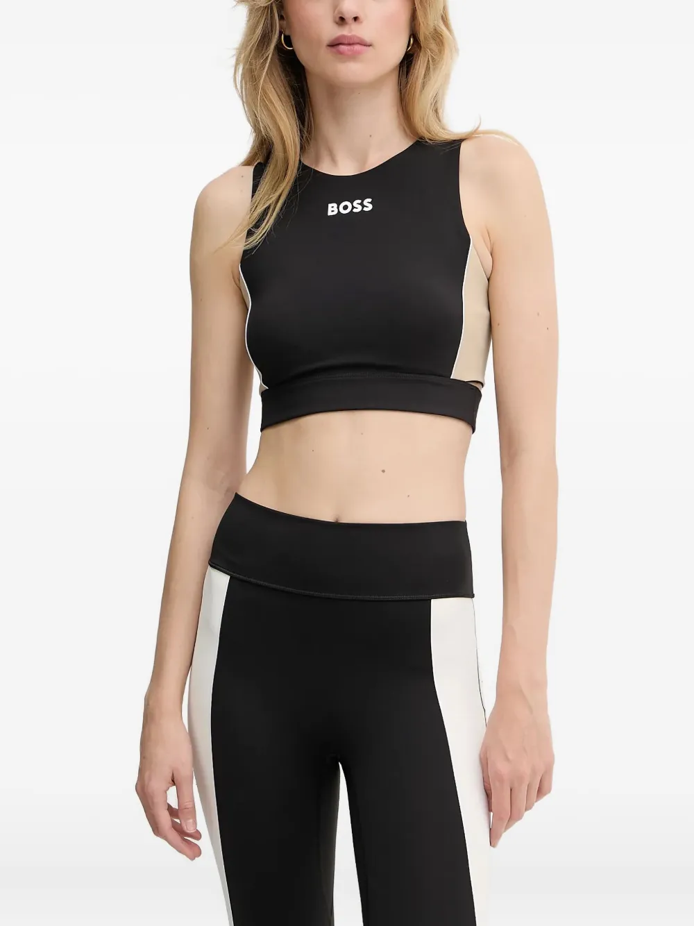 Топ в стиле колор-блок BOSS, черный
Топ в стиле колор-блок BOSS, черный