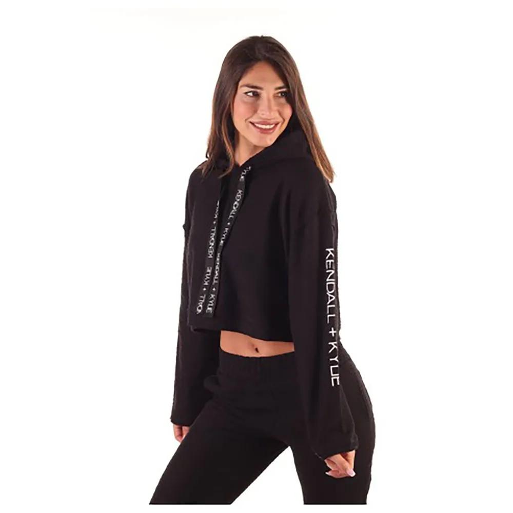 Худи Kendall & Kylie KKW341605 Crop, черный
Худи Kendall & Kylie KKW341605 Crop, черный