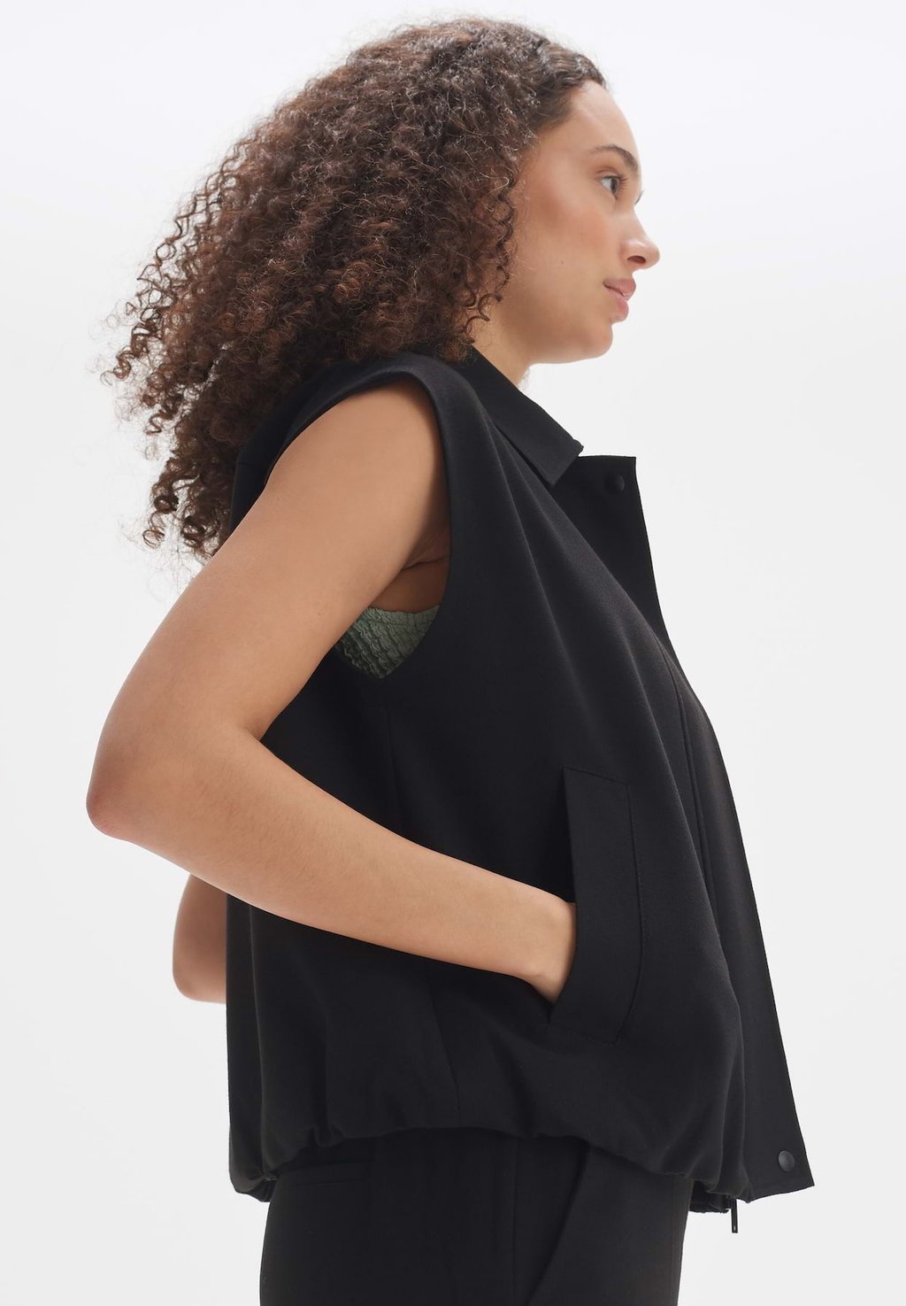 Жилет WANDRI Opus, черный 
Жилет WANDRI Opus, черный