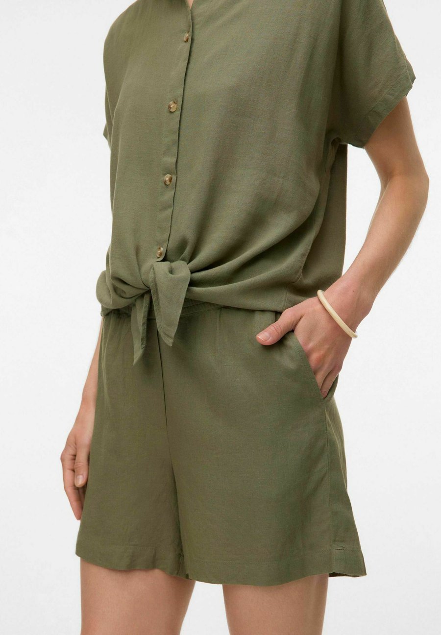Шорты Vero Moda VMTHEA , Deep Lichen Green/Green
Шорты Vero Moda VMTHEA , Deep Lichen Green/Green