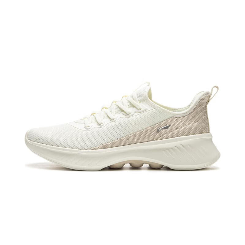 Кроссовки мужские низкие белый Lining
Кроссовки мужские низкие белый Lining