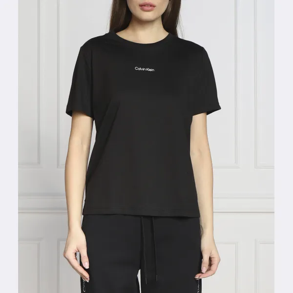 Футболка стандартного кроя Calvin Klein, черный
Футболка стандартного кроя Calvin Klein, черный